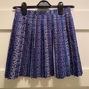 Vintage Nike Pleated Blue & White Pattern Tennis Skirt. Size XS.  NWOT